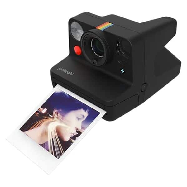 Découvrez le test du polaroid Now+ Gen3, l'appareil photo instantané connecté qui allie nostalgie et innovation. Explorez ses fonctionnalités avancées pour des souvenirs inoubliables.