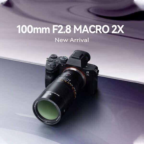 Découvrez notre test complet du TTArtisan 100mm F2.8 : performances macro, compatibilité Canon EF, qualité d'image exceptionnelle et prise en main détaillée