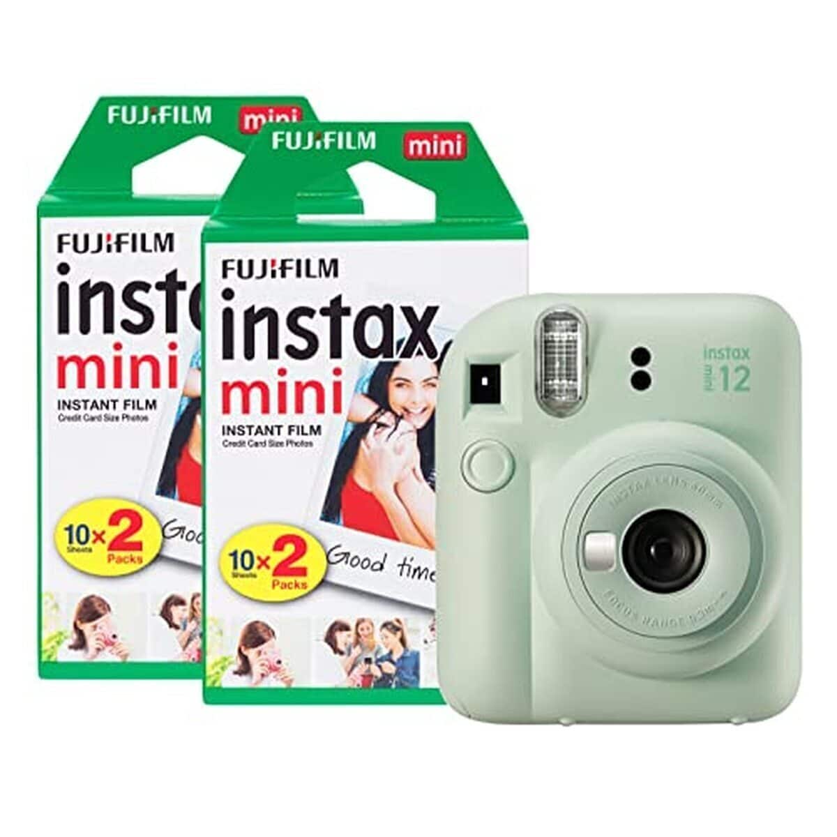 Test de l'appareil photo instantané Fujifilm Instax Mini 12 avec pellicules vert menthe
