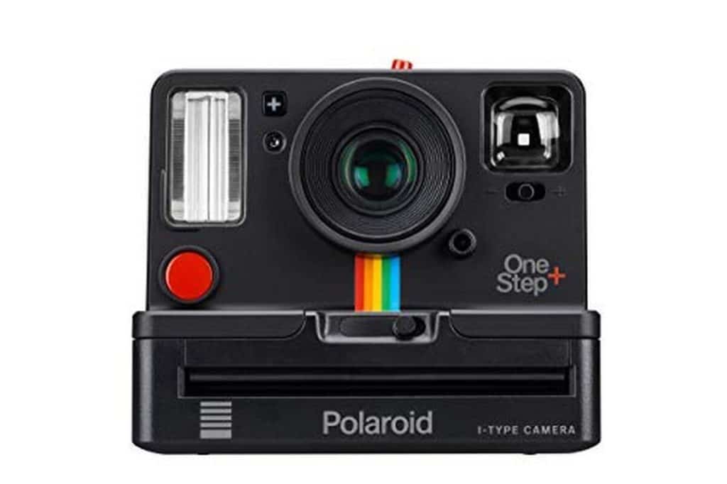 Test du Polaroid OneStep+ : l'appareil photo instantané iconique en noir