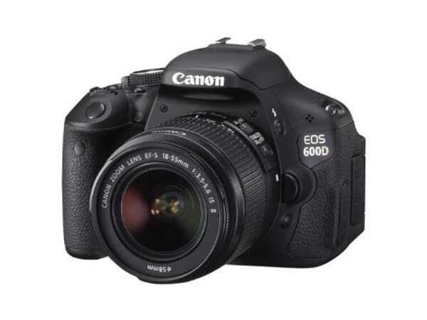 Découvrez notre test détaillé du Canon EOS 600D, un appareil photo reflex performant doté de 18 mégapixels et d'un écran pivotant pratique pour tous vos projets photographiques. 