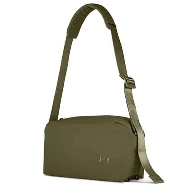 Découvrez notre test complet du sac à bandoulière Urth Dolomite 8L : praticité, résistance et fonctionnalités pensées pour les photographes en quête de mobilité et de protection. 