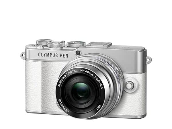Découvrez notre test complet de l'Olympus Pen E-P7 : un appareil photo compact 4K avec Wi-Fi, parfait pour les photographes mobiles en quête de qualité et de performance.