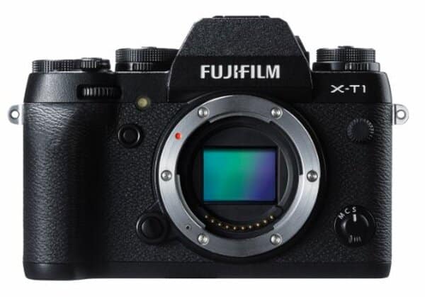Découvrez notre test détaillé du Fujifilm X-T1 noir avec objectif XF18-135mm : performances, qualité d'image et polyvalence pour les photographes exigeants.
