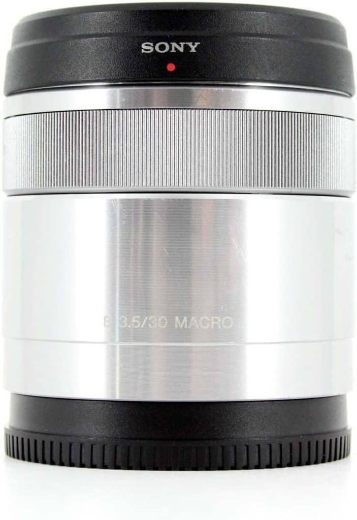 Test de l'objectif macro Sony SEL-30M35 : précision et performance