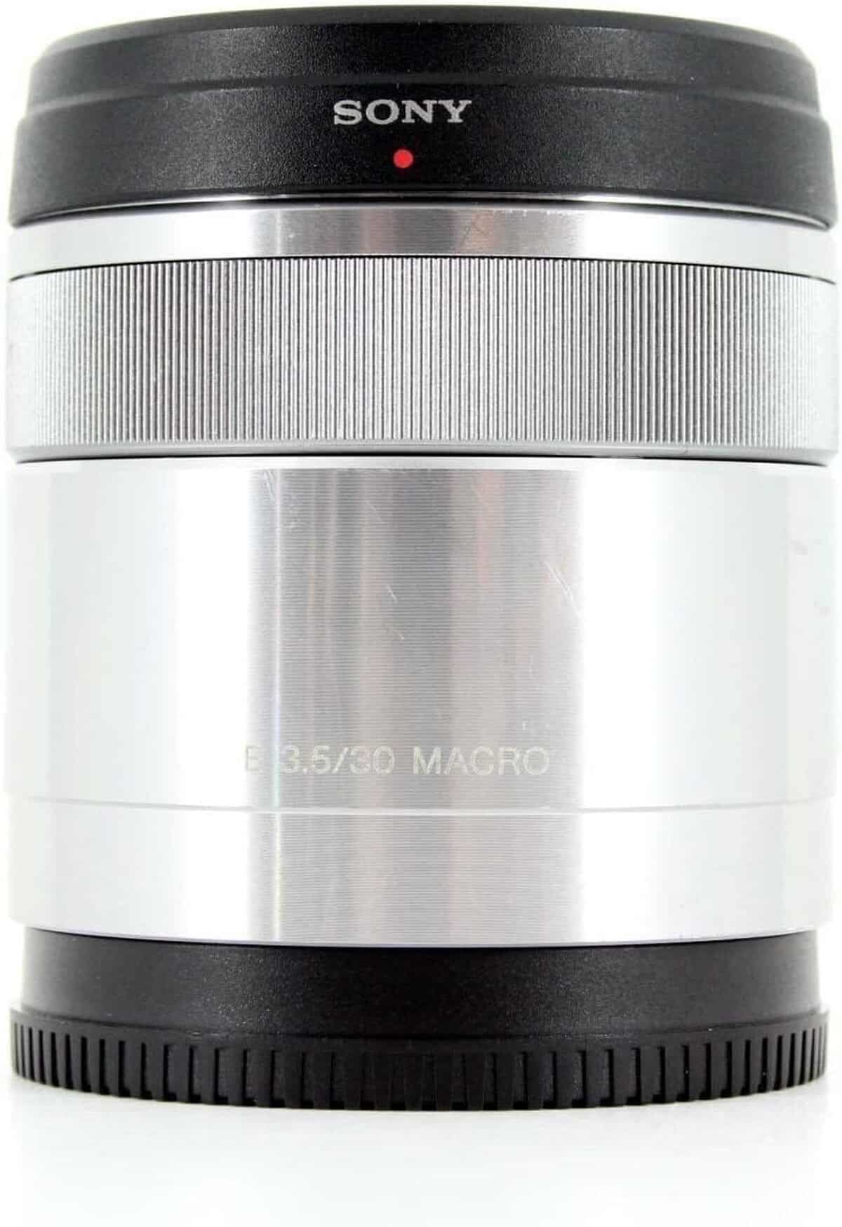 Test de l'objectif macro Sony SEL-30M35 : précision et performance
